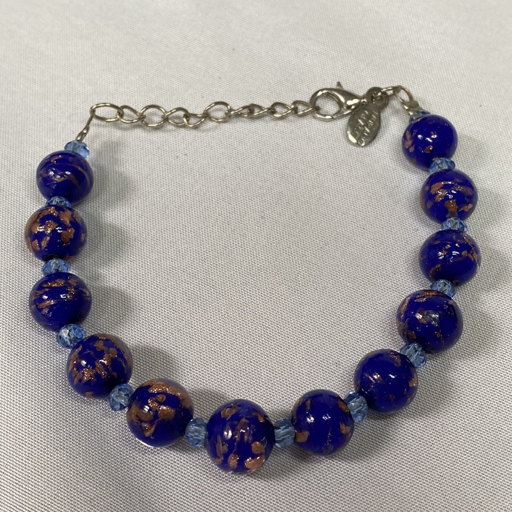 Pretty group of 9 bracelets various styles and shades of blue - Picture 5 of 8